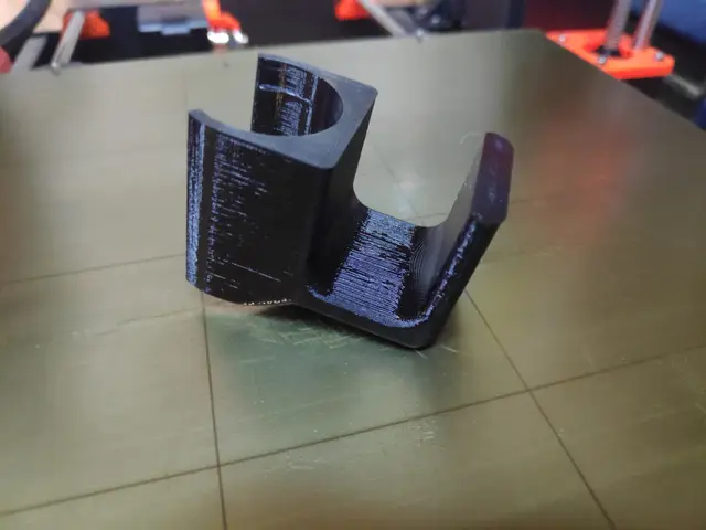 Sample Coil Holder for 25mm shelving / racking — modelo 3D