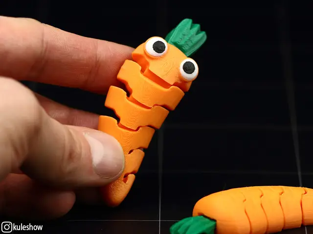 Flexible Baby Carrot Keychain — modelo 3D