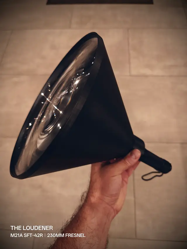 The LOUDENER r/flashlight (>4000m range) — modelo 3D