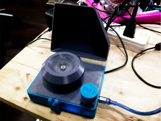 F.Lab's DIYbio Centrifuge — modelo 3D