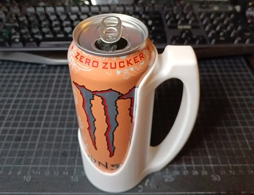 Monster can holder — modelo 3D