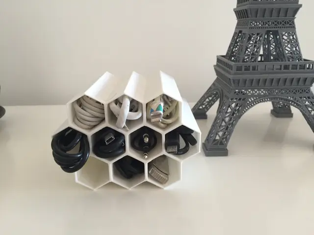 Cable management Hive — modelo 3D