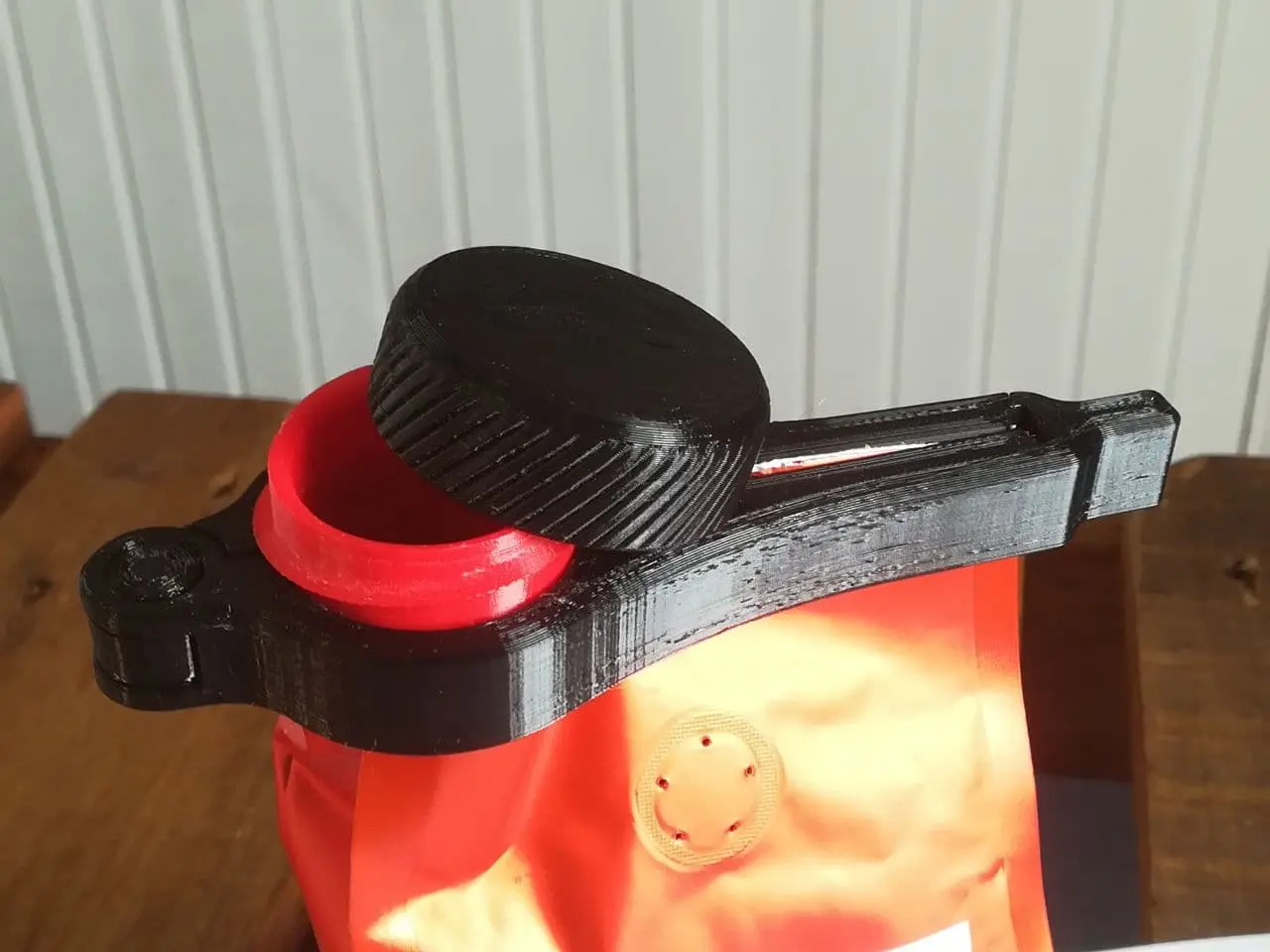 Bag Clip with Screw Cap - new version! — modelo 3D