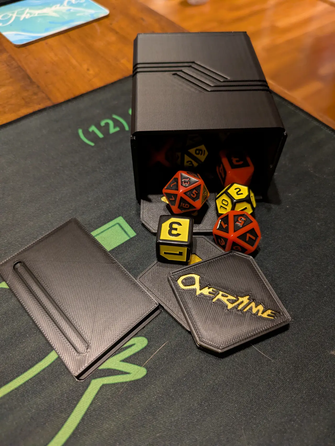 Accessory box for Cyberpunk TCG (Dice, tokens, etc.) — modelo 3D