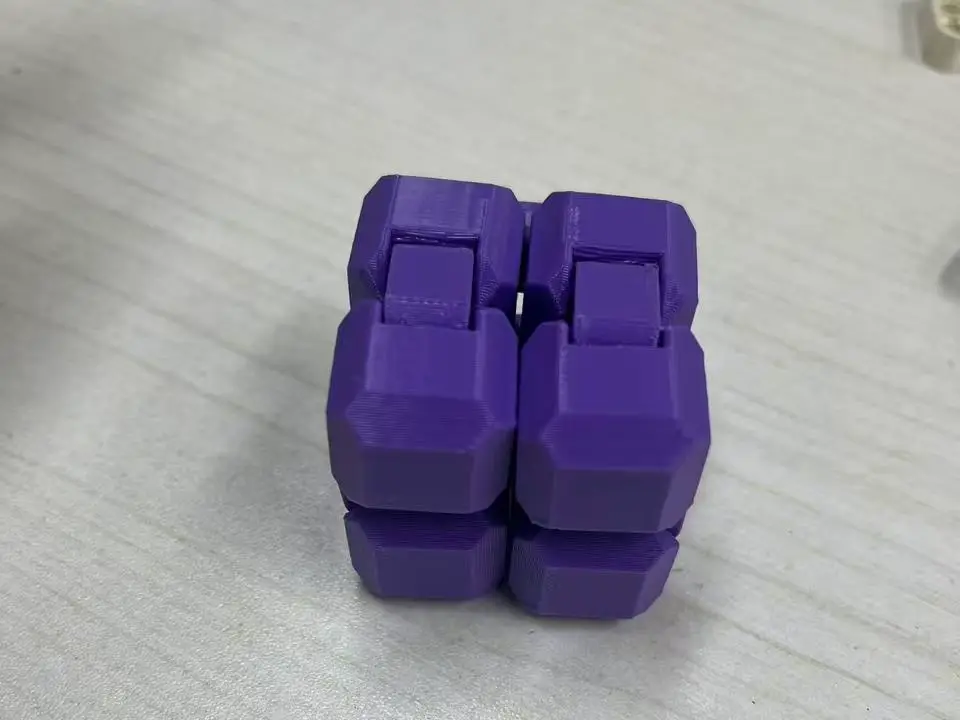 正方形魔方解压无限反转玩具 — modelo 3D