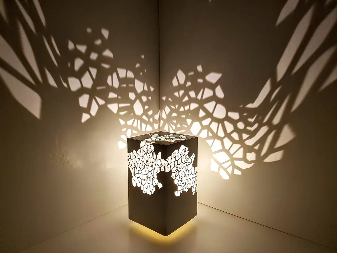 Voronoi Lamp — modelo 3D