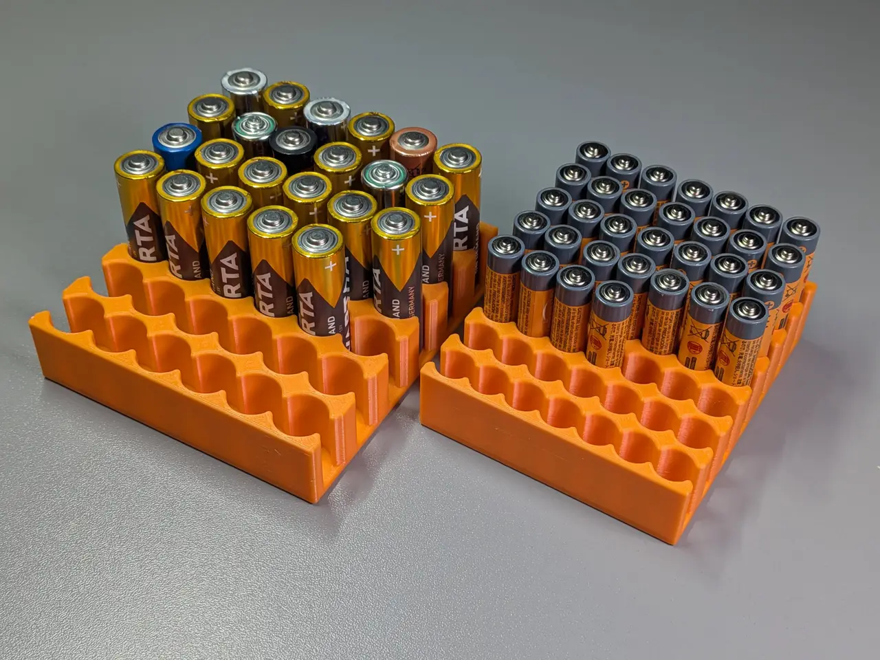 Battery Storage Tray - for AA (36x) + AAA (49x) Batteries - Drawer Organizer — modelo 3D