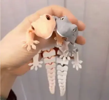 Flexi Gecko — Articulated Lizard Toy — modelo 3D