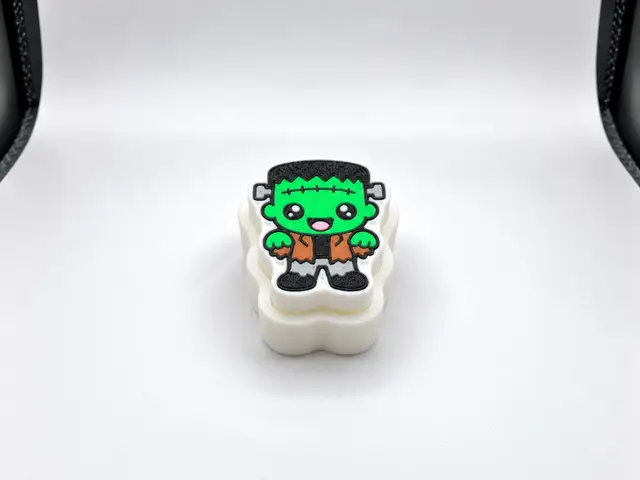 Cute Frankenstein Halloween Clicker — modelo 3D