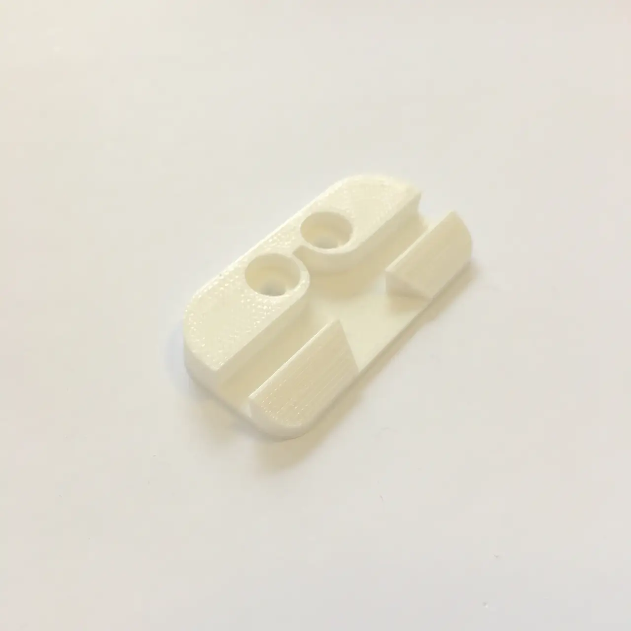 Lock for fridge or freezer compartment door — modelo 3D