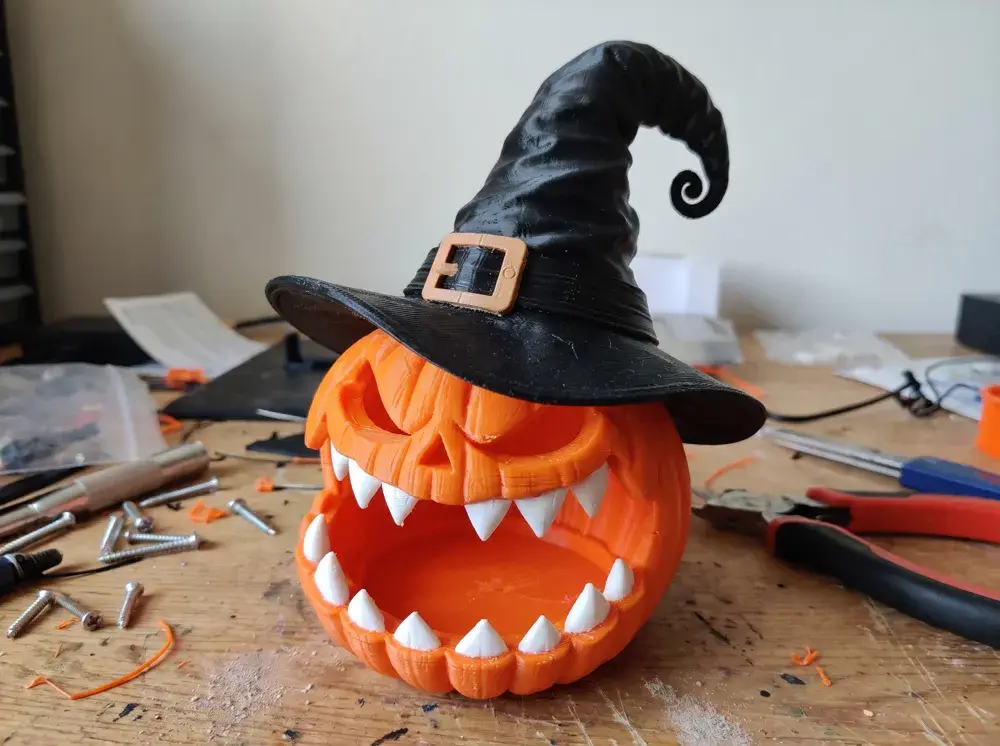 Haunted Witch Pumpkin Candy Bowl – Multicolor Halloween Decor — modelo 3D