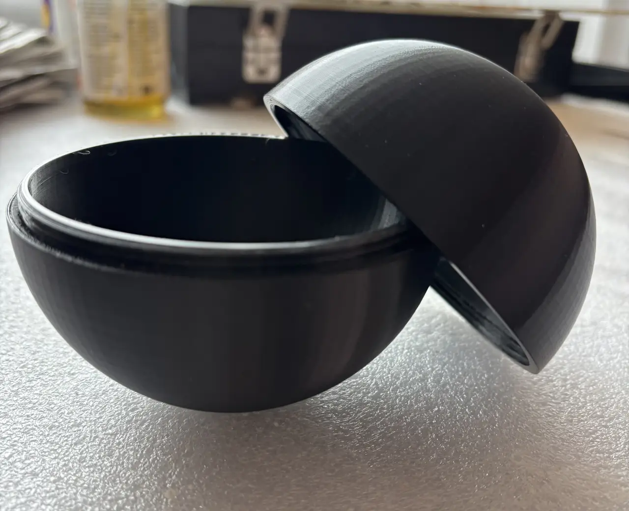 Sphere with thread — modelo 3D