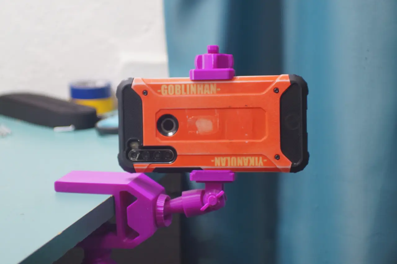 Shelf / Table Clamp Phone Stand / Holder (Masaya Geçirmeli Telefon Tutucu) — modelo 3D
