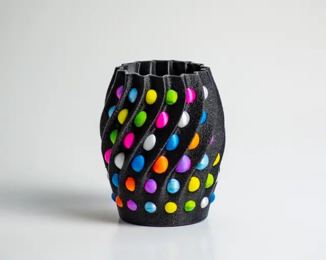 Twisted Spiral Polka Dot Cup — modelo 3D
