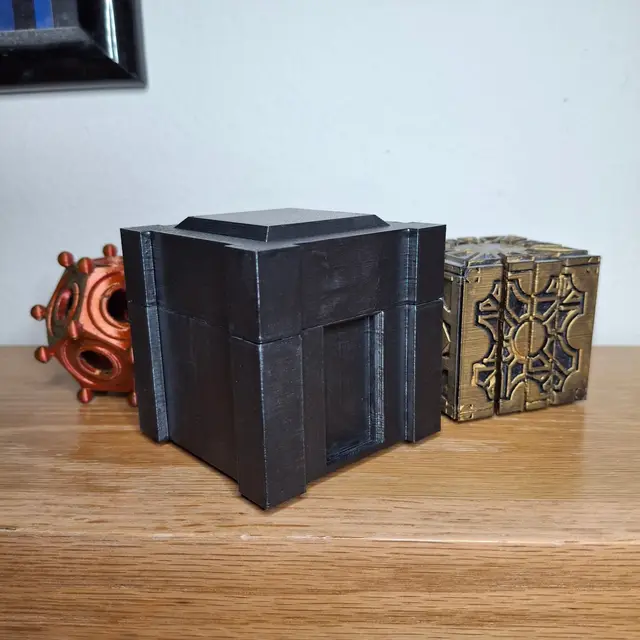 Dark Matter (Apple TV+) Multiversal Travel Box - Hollow Inside, Two Parts — modelo 3D