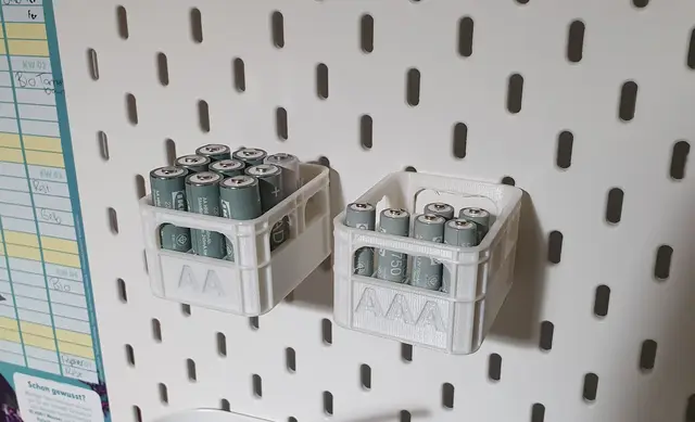 Skadis beer crate battery holder AA + AAA with and without letter — modelo 3D