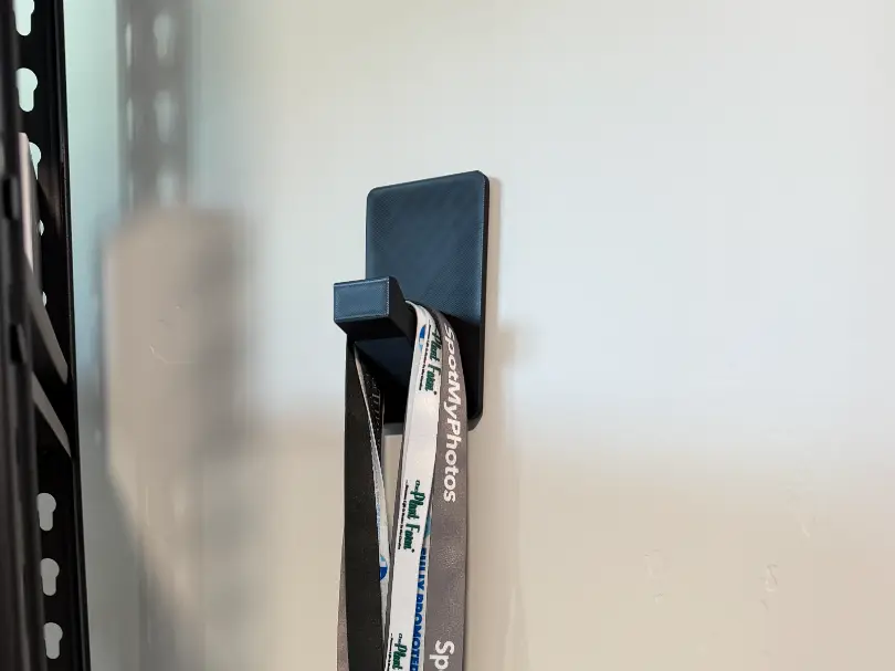 Lanyard Wall Hook – 20+ Lanyards — modelo 3D