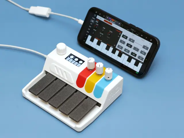 USB MIDI Keyset — modelo 3D