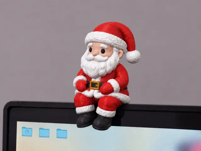Mini Santa Claus – Christmas Monitor Sitter — modelo 3D