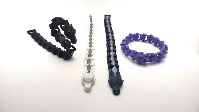 Lucky Charm Baby Flexi Dragon Bracelet — modelo 3D
