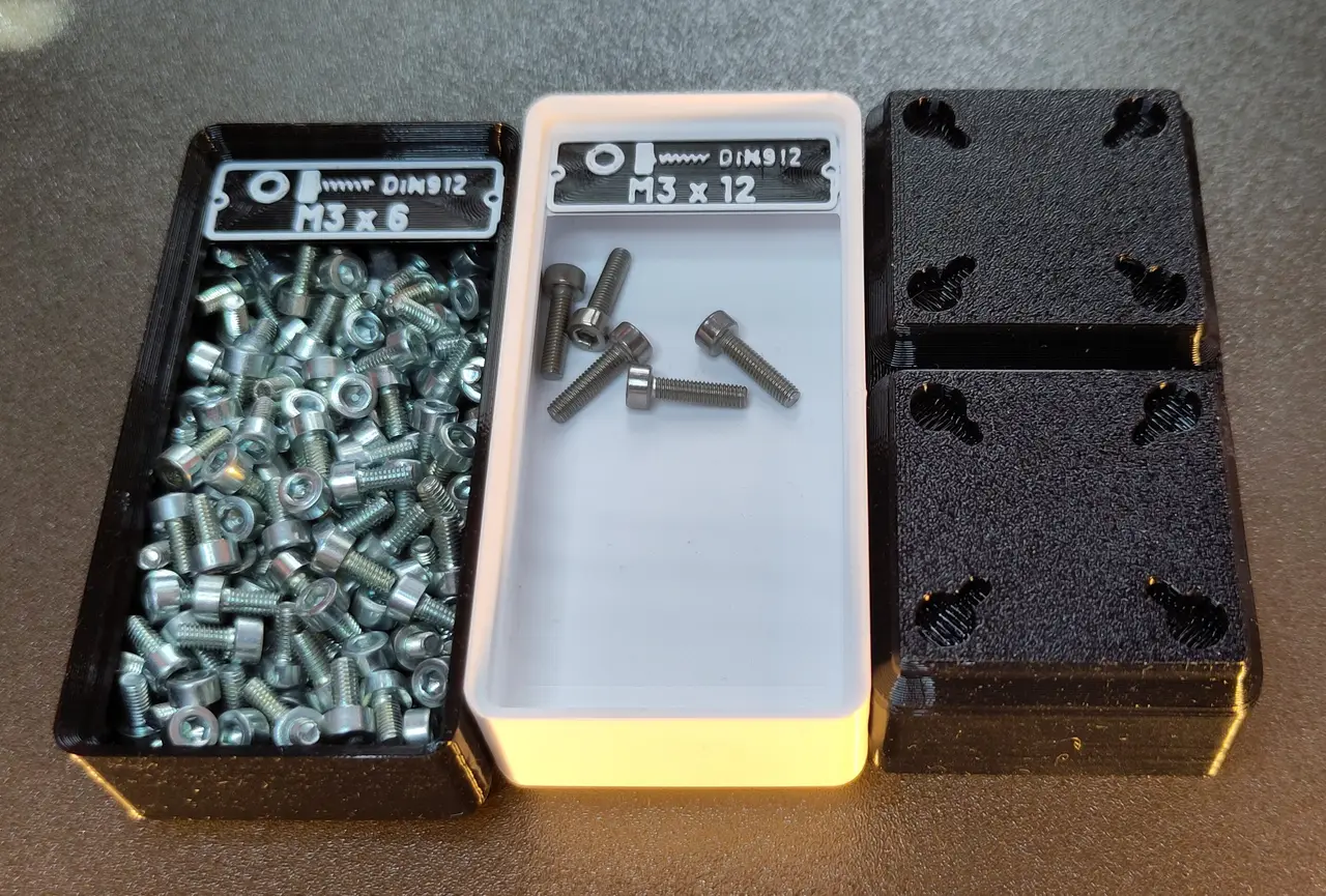 Gridfinity Partsbin and Nameplate with FreeCAD — modelo 3D