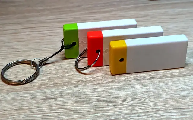 YubiKey 5 NFC / 5C NFC case v2 – snap-fit keychain sleeve — modelo 3D