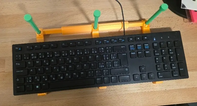 Print-in-Place 3-Arm Adjustable Telescopic Keyboard Stand — modelo 3D