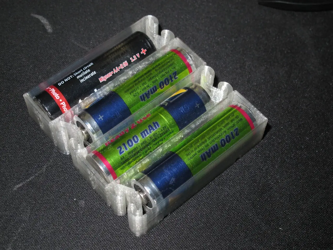 Batterie Halter für AAs. — modelo 3D