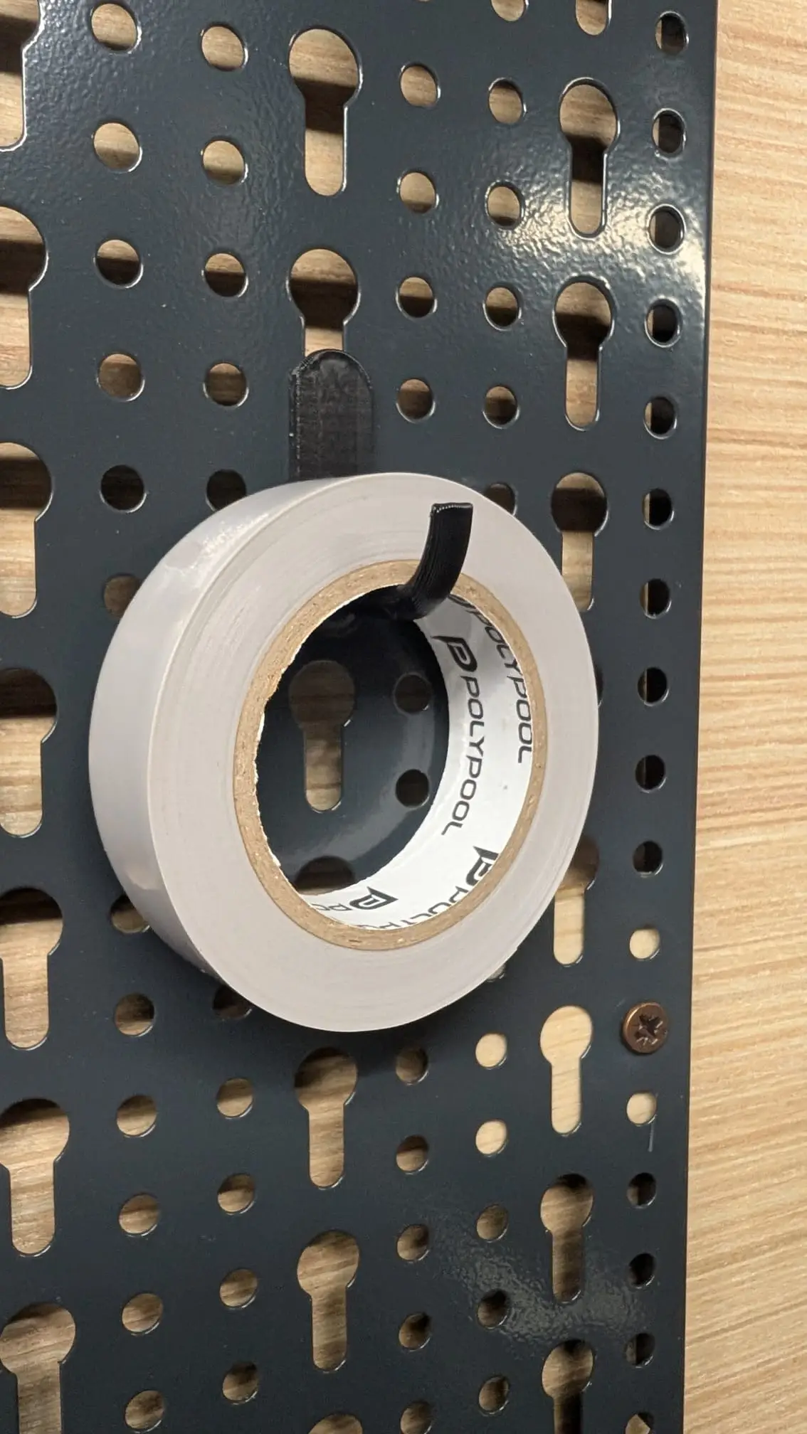 Lightweight Utility Hook for Tecnomat Pegboard (38mm) — modelo 3D