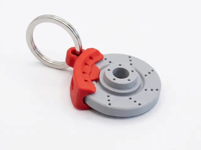 Rotating brake disc keychain — modelo 3D
