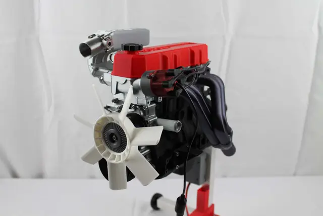 Toyota 4 Cylinder Engine 22RE, Complete working model — modelo 3D