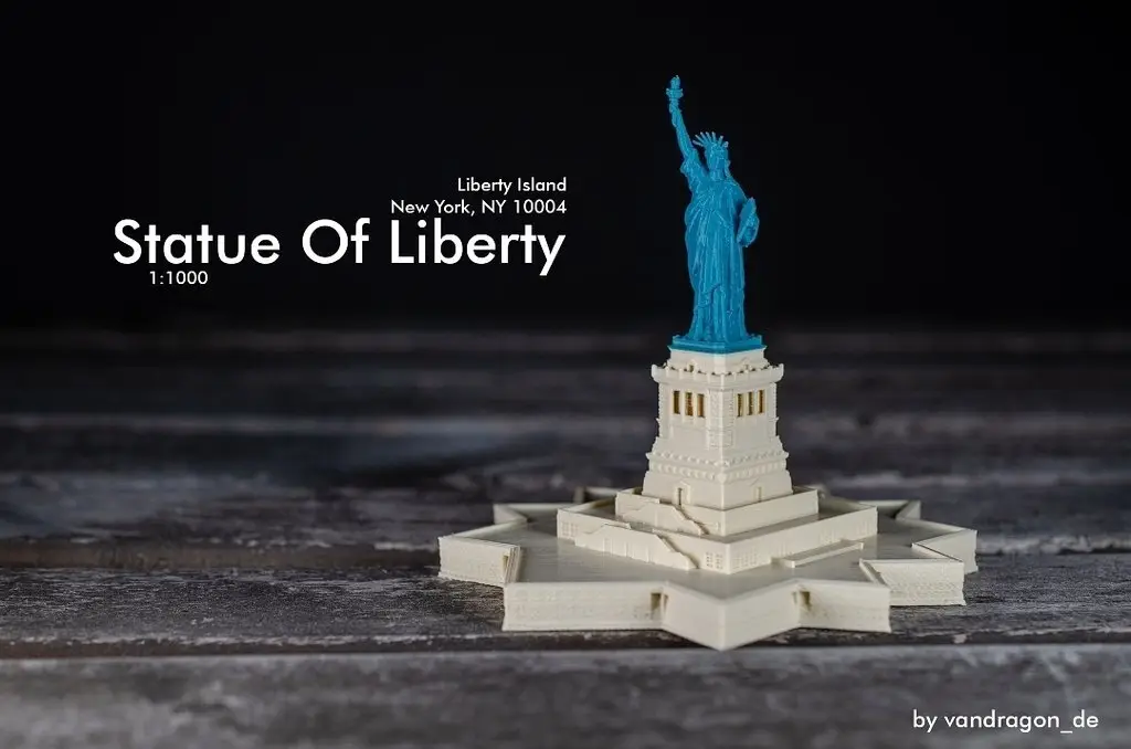 Statue Of Liberty / 1:1000 / 1:700 — modelo 3D