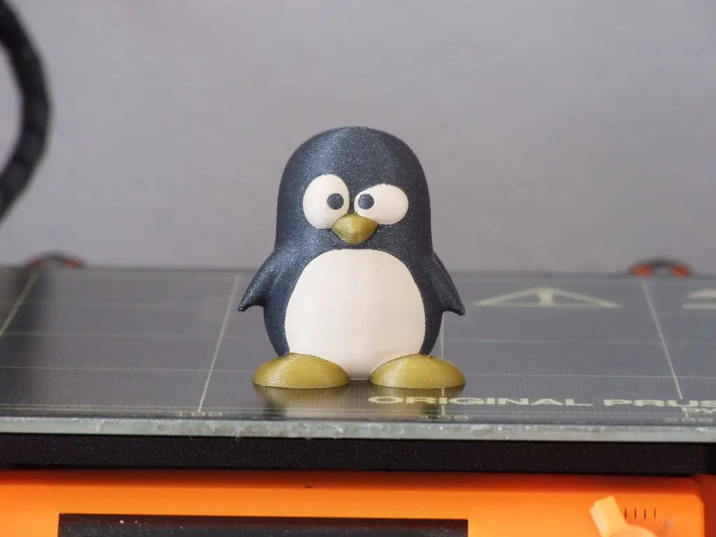 Penguin (single & multi-material) — modelo 3D