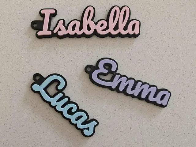 Customizable Name keychain — modelo 3D