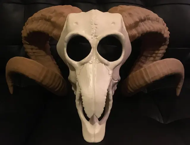 Ram Skull Mask — modelo 3D