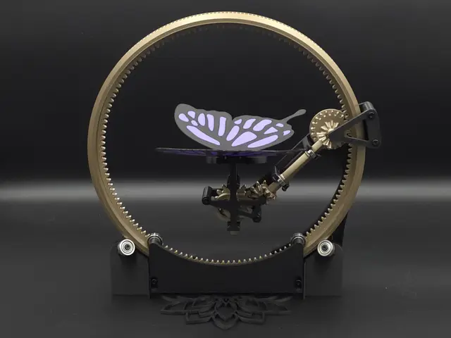 USB Motorized Butterfly Figurine — modelo 3D