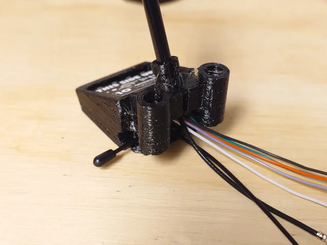 Antenna mount for GEPRC Mark4 — modelo 3D