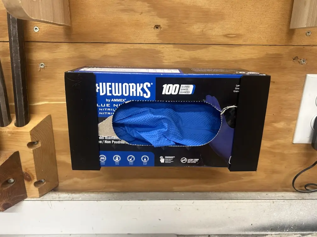 Disposable glove box holder — modelo 3D