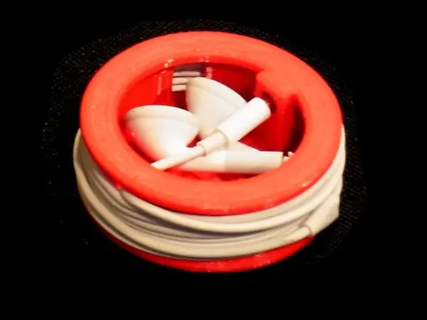 Earplug Cable Tidy- Protects Earplugs and secures the cable — modelo 3D