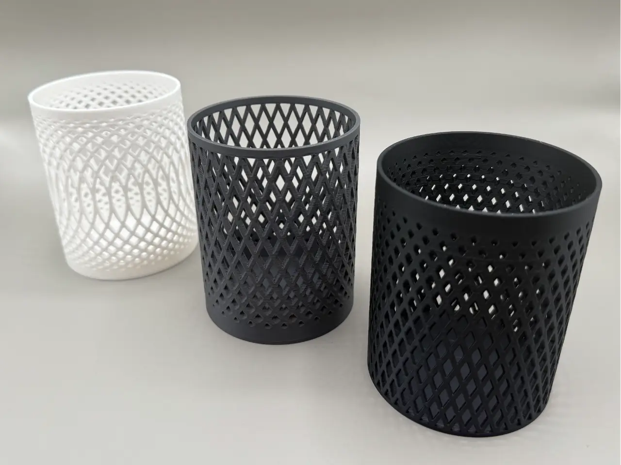 Modern Style Pen Holder | Three Designs! — modelo 3D
