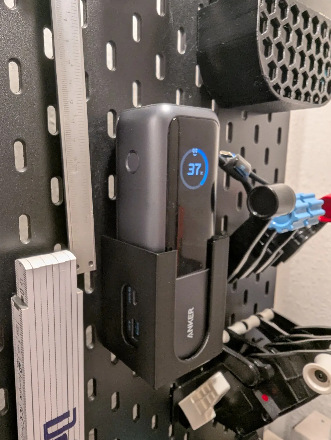 SKADIS holder for Anker Powerbank — modelo 3D