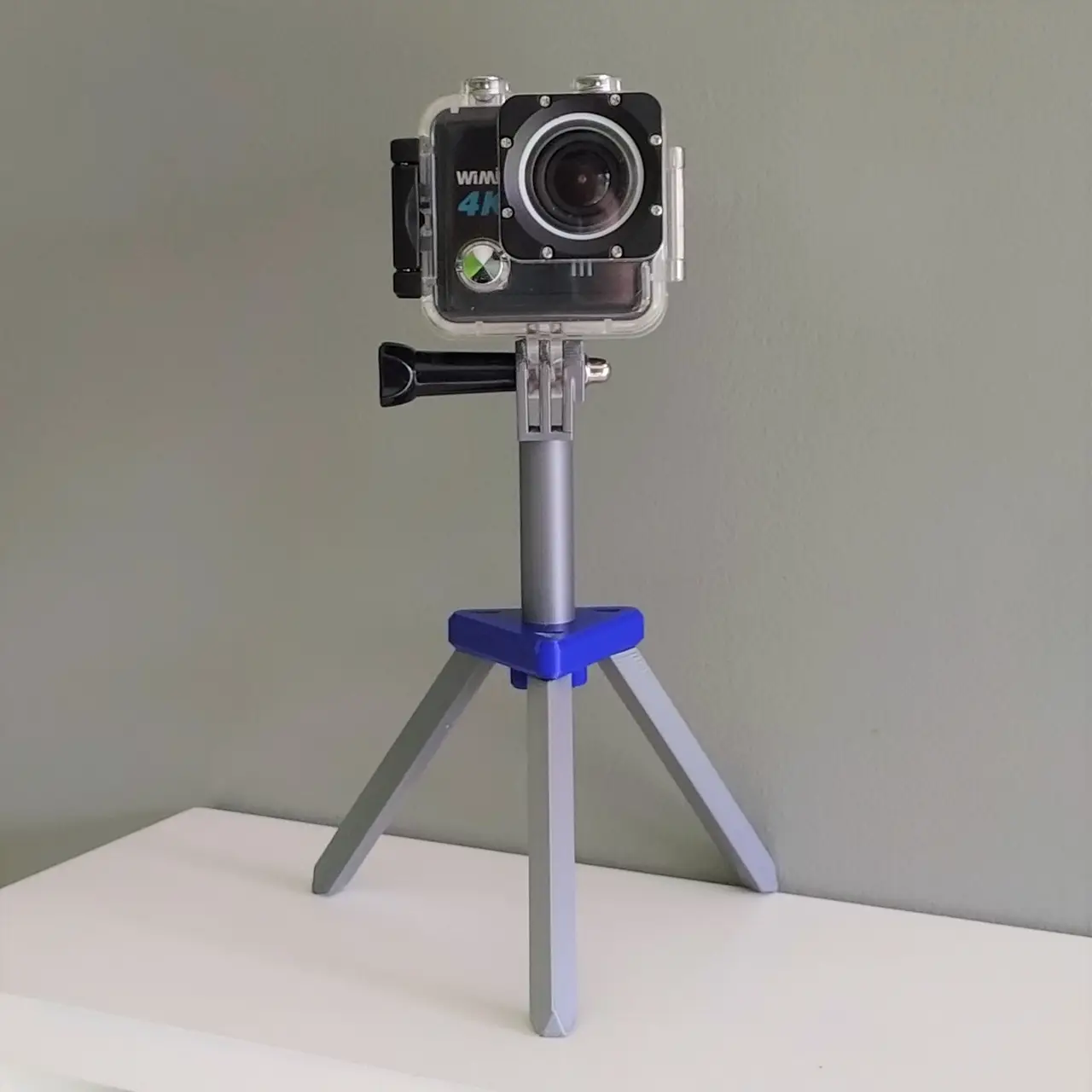 Tripod for GoPro — modelo 3D