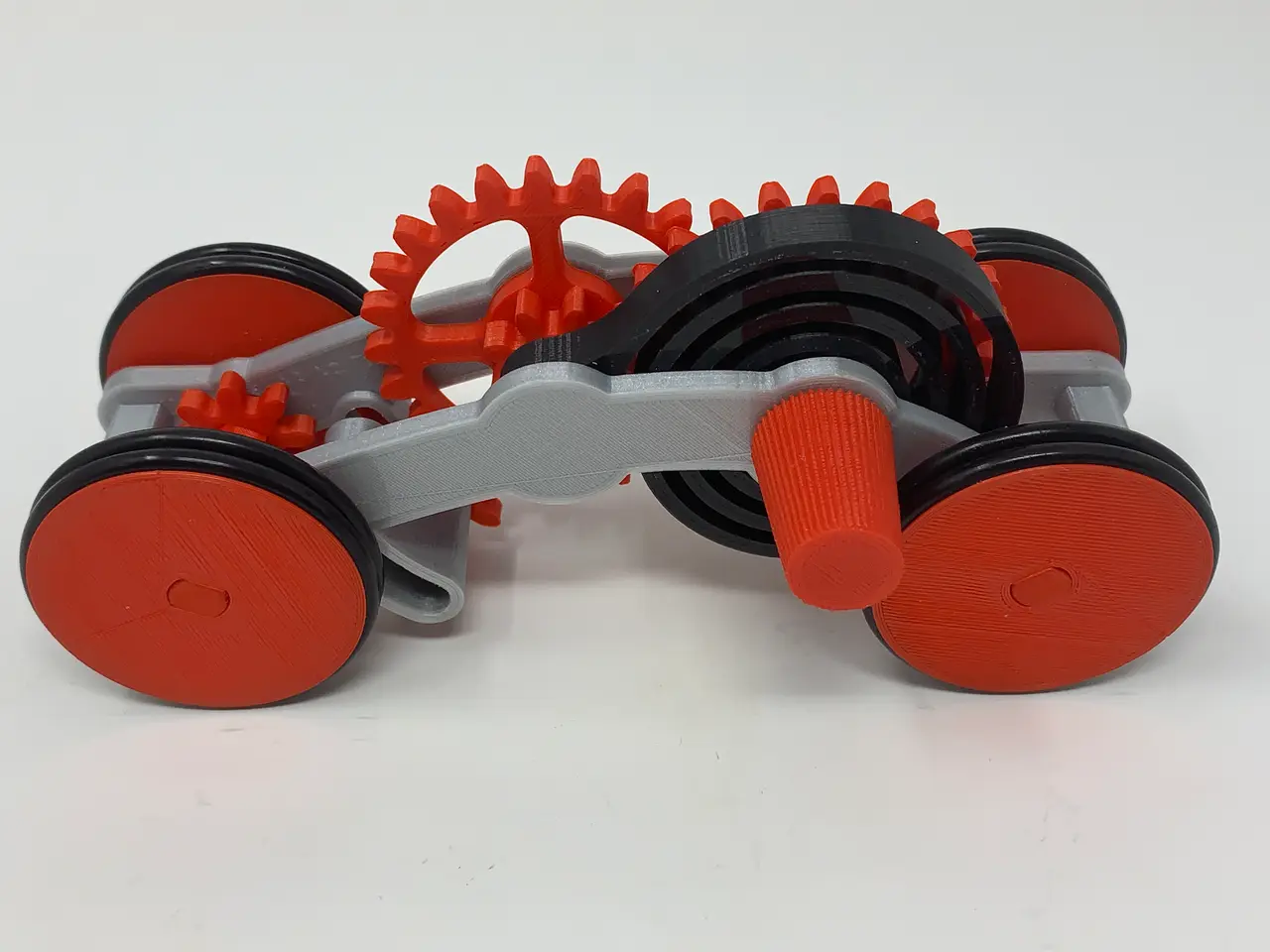 How I Designed a 3D Printed Windup Car Using Autodesk Fusion 360. — modelo 3D