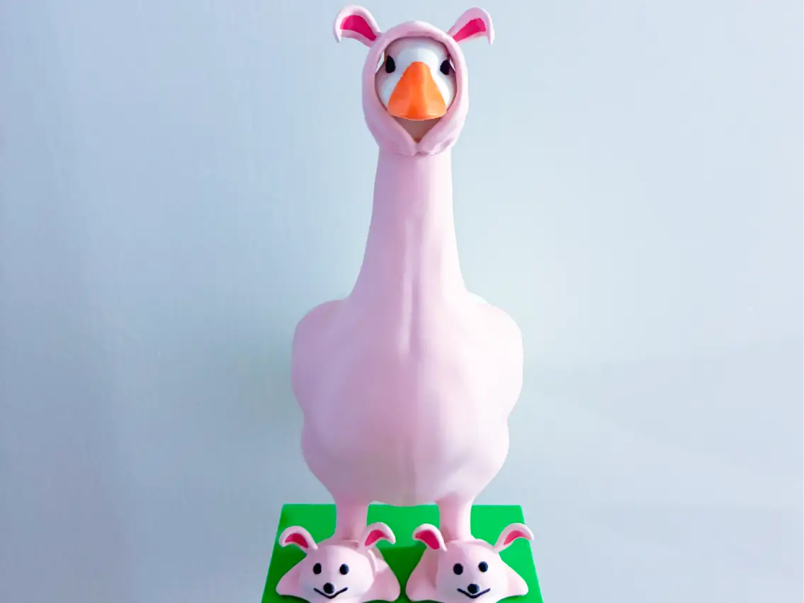 Ralphie Bunny Suit Desk Goose Gear — modelo 3D