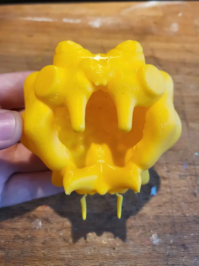 Caterpillar Head — modelo 3D