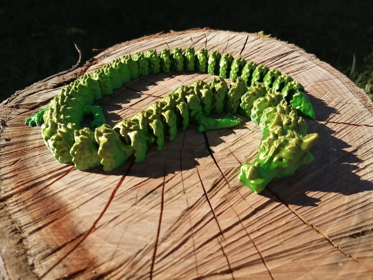 ARTICULATED rocky dragon — modelo 3D