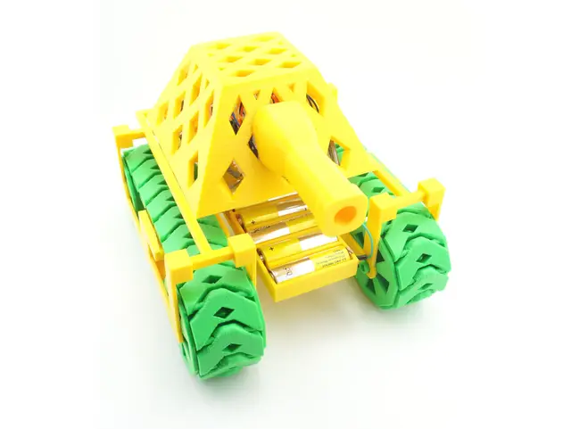 RC Tank that Prints without Support, Assembles without Hardware and Wires without Soldering — modelo 3D