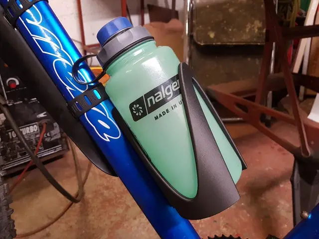 Nalgene 32oz Water Bottle Bike Holder — modelo 3D