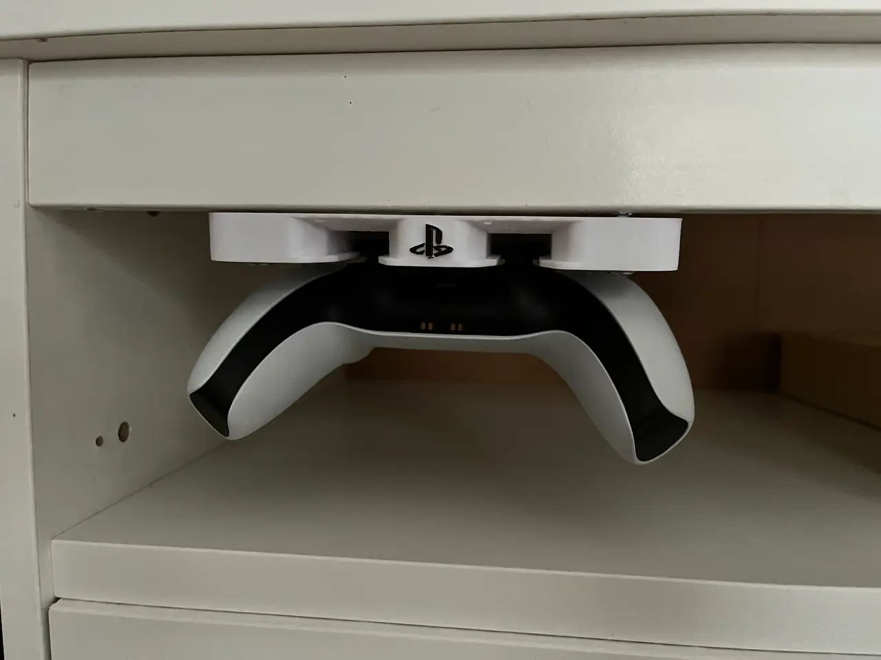 Holder for Playstation Controller with Playstation Logo — modelo 3D