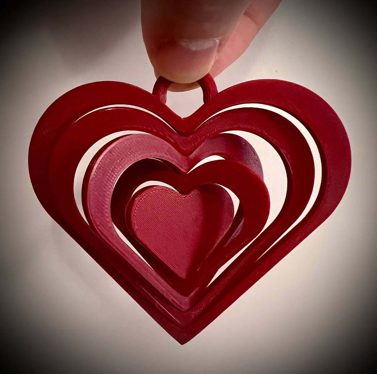 Heart spinny fidget toy ornament for Valentine's Day, Christmas, etc. — modelo 3D